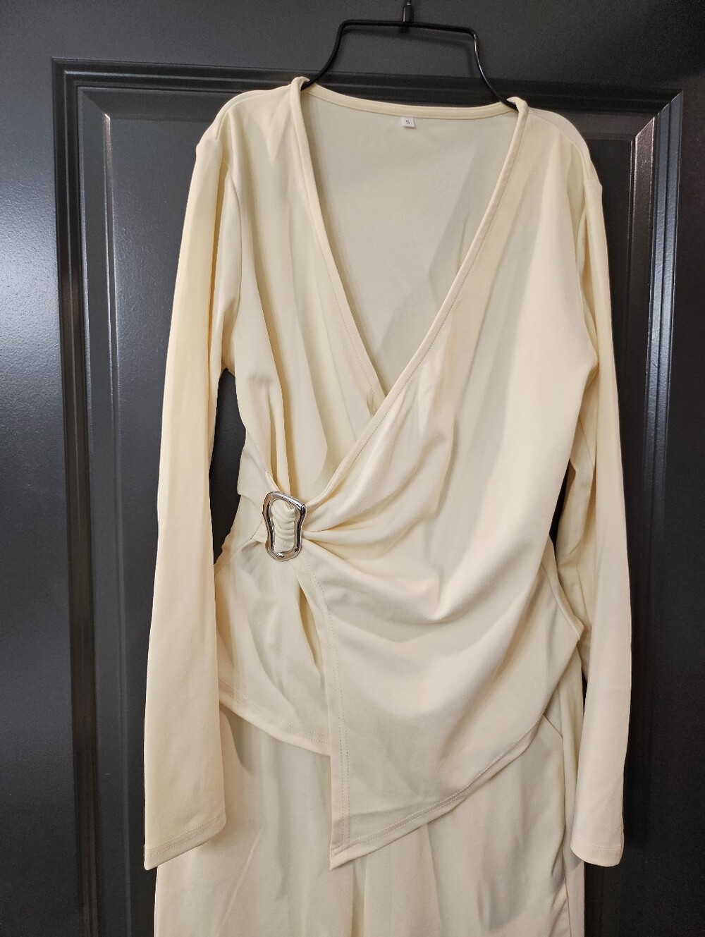 Small 2pc Beige Set - Picture 3 of 6